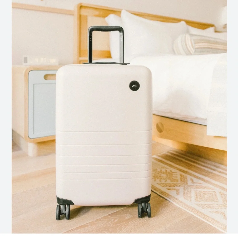 MONOS: Carry-On clear plastic Procter NEW ( only)
